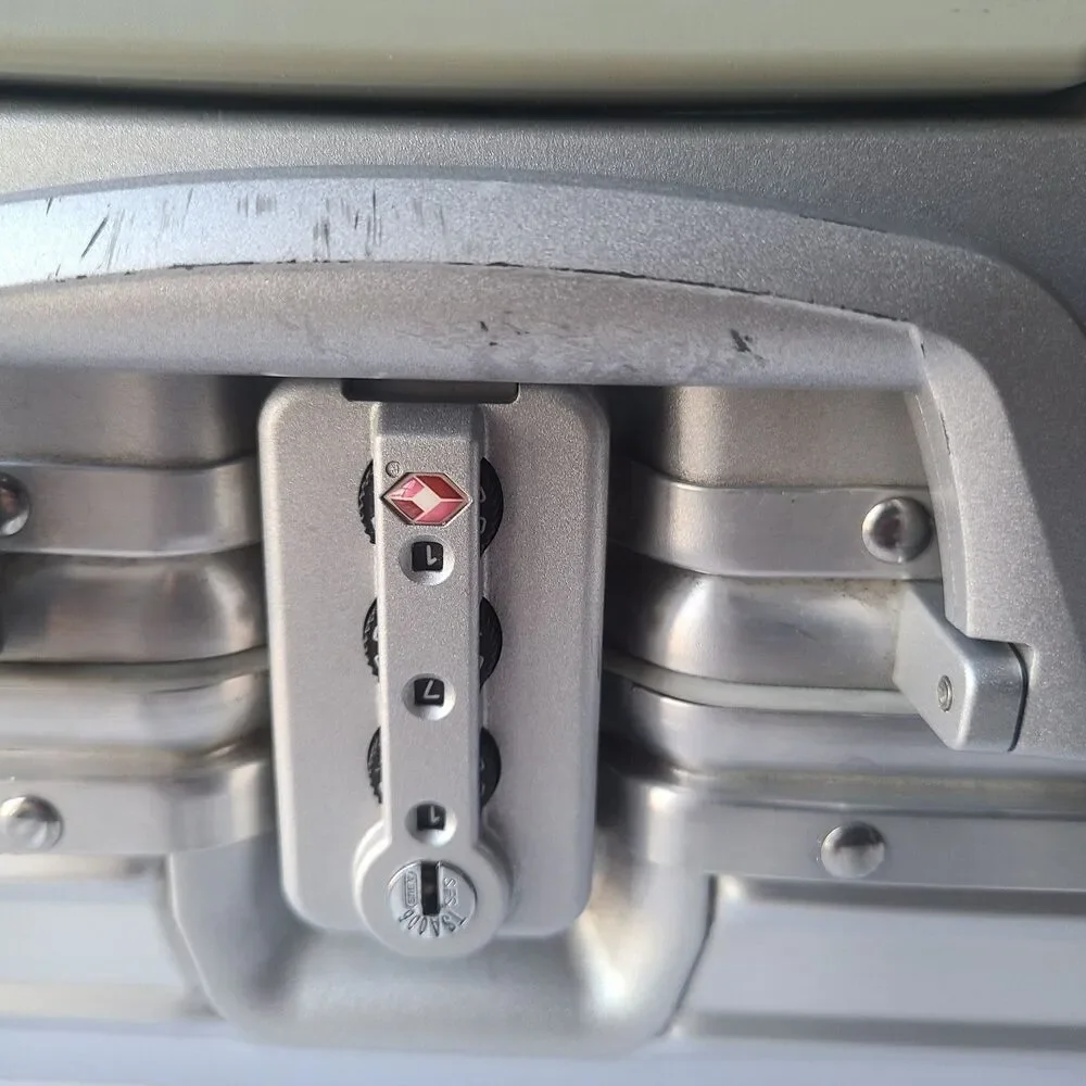 Rimowa Compact Business Trolley Aluminum Rolling Case Lock Custom Foam Insert